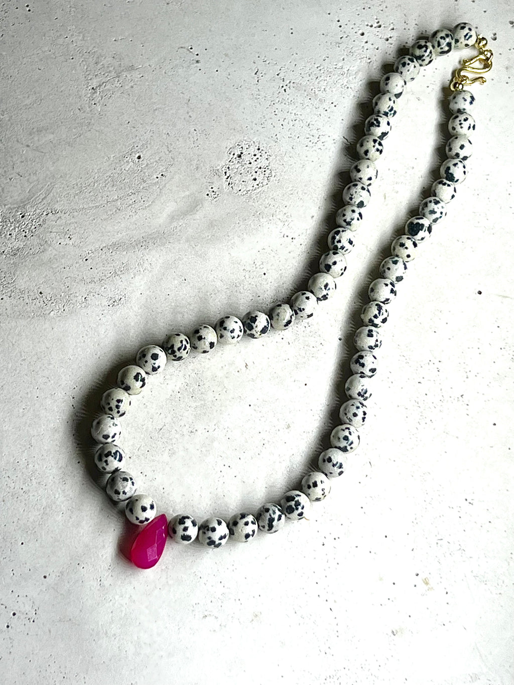 Dalmatiner Jaspis Choker pink Chalcedon
