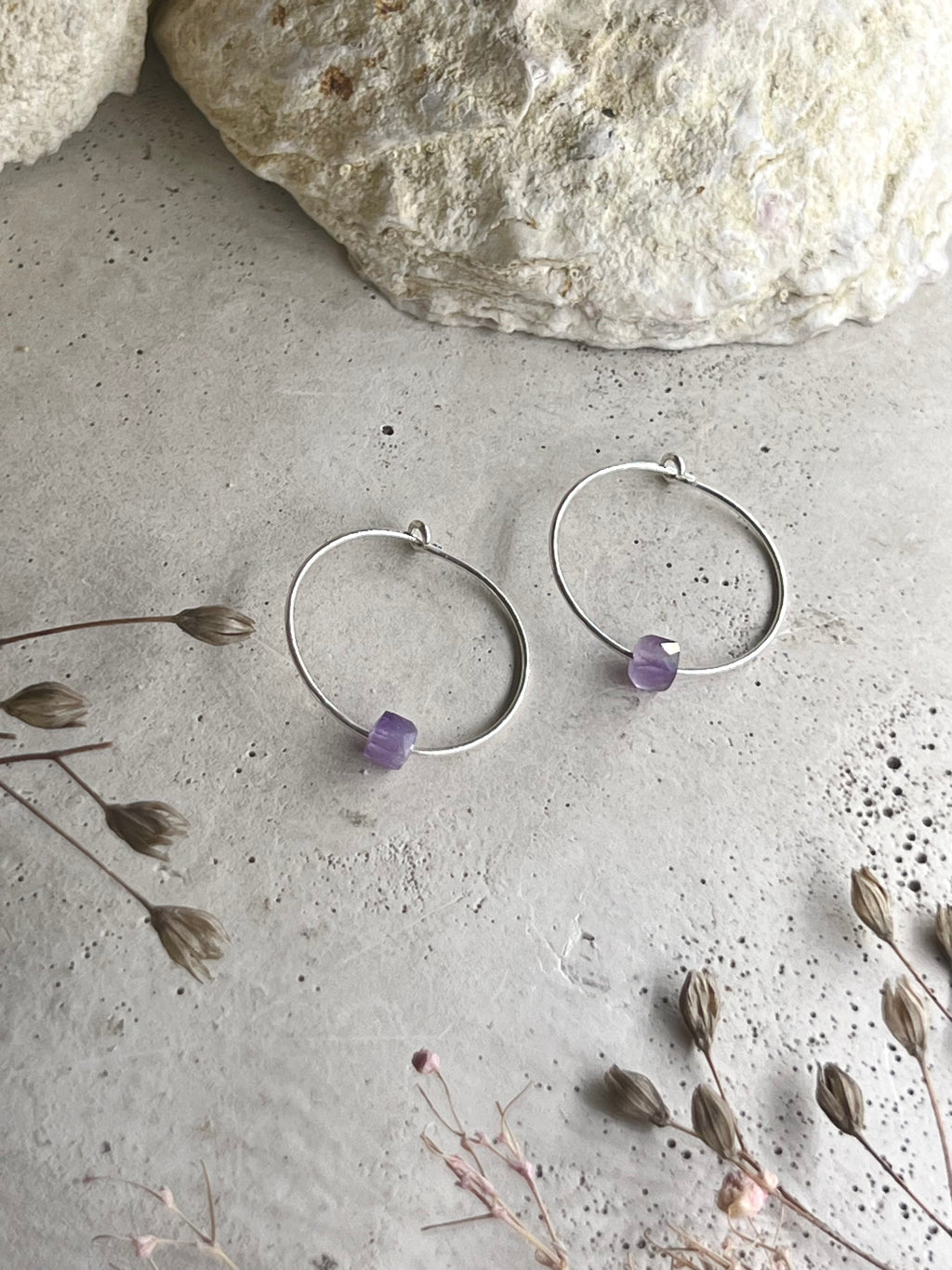 Yulia Silbercreolen mit Amethyst