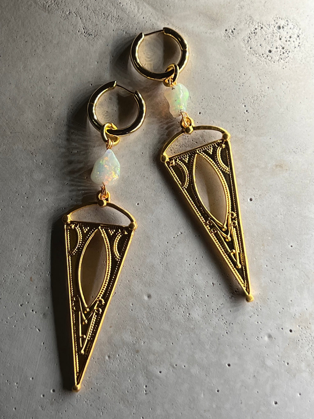 Devi golden Opal 18k