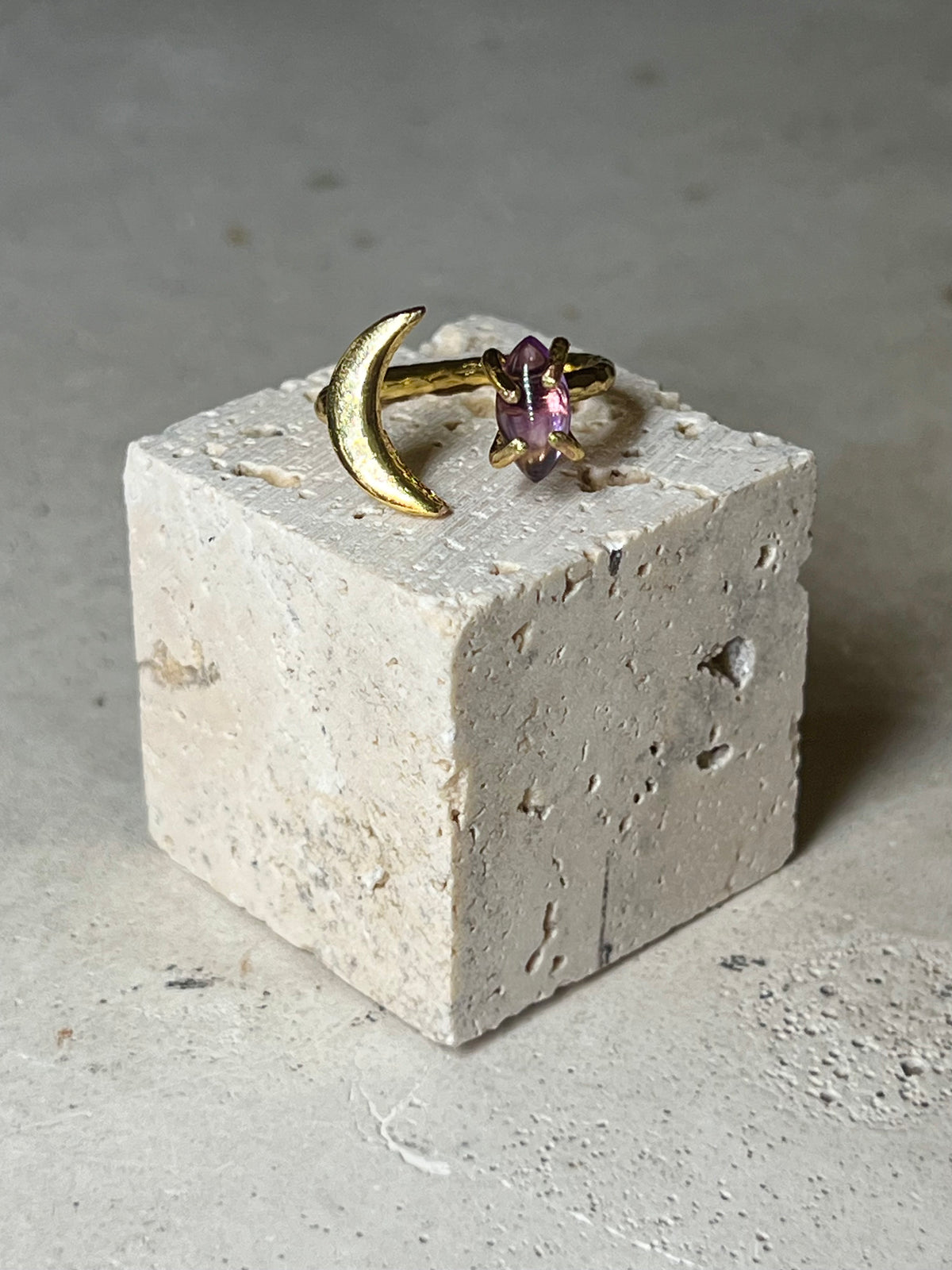 Mondring Amethyst