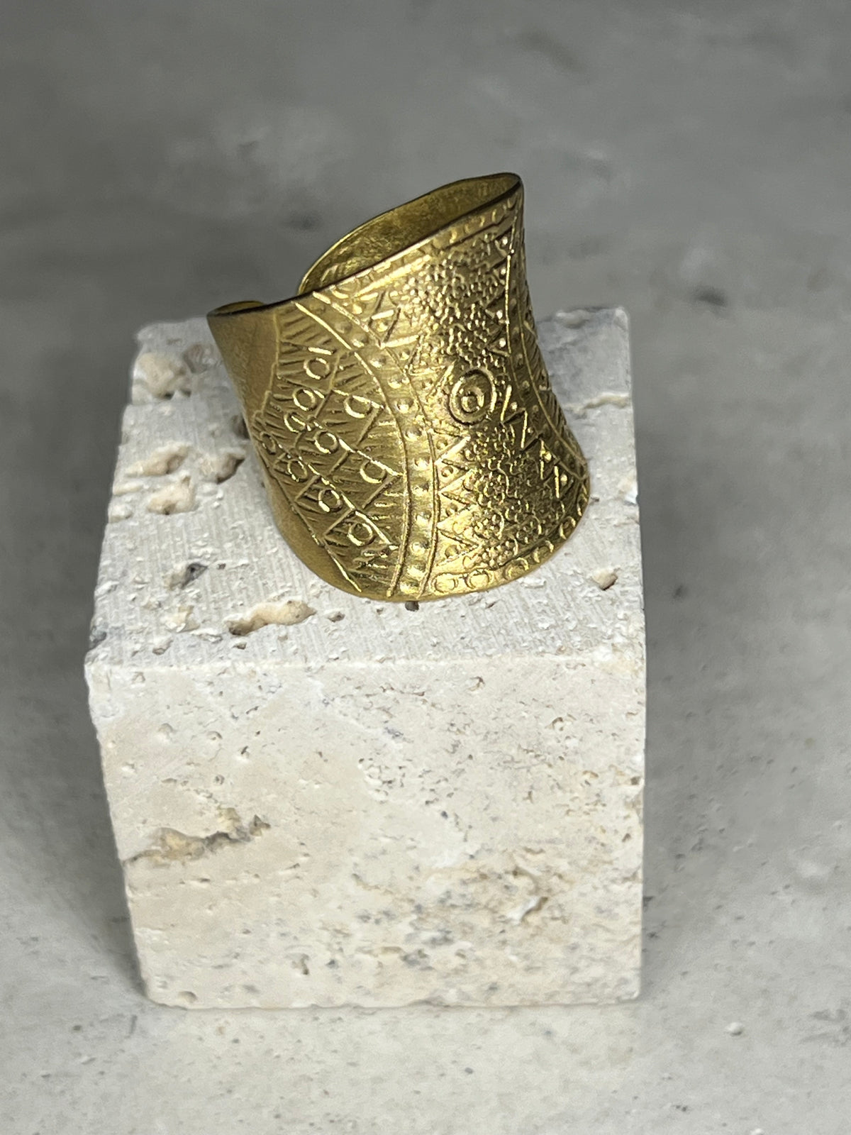 Ayli Ring ornamental