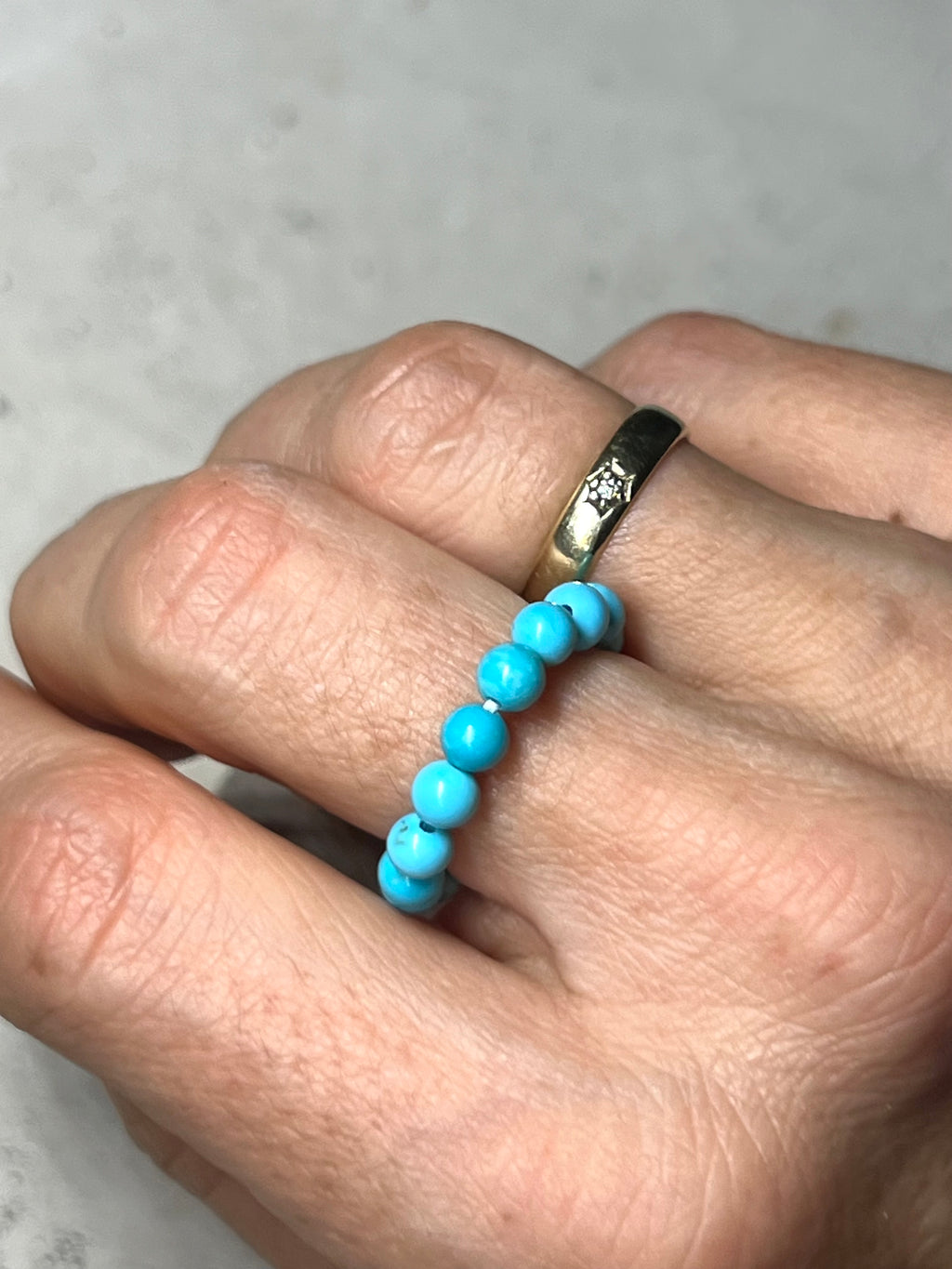 Howlith Perlen Ring