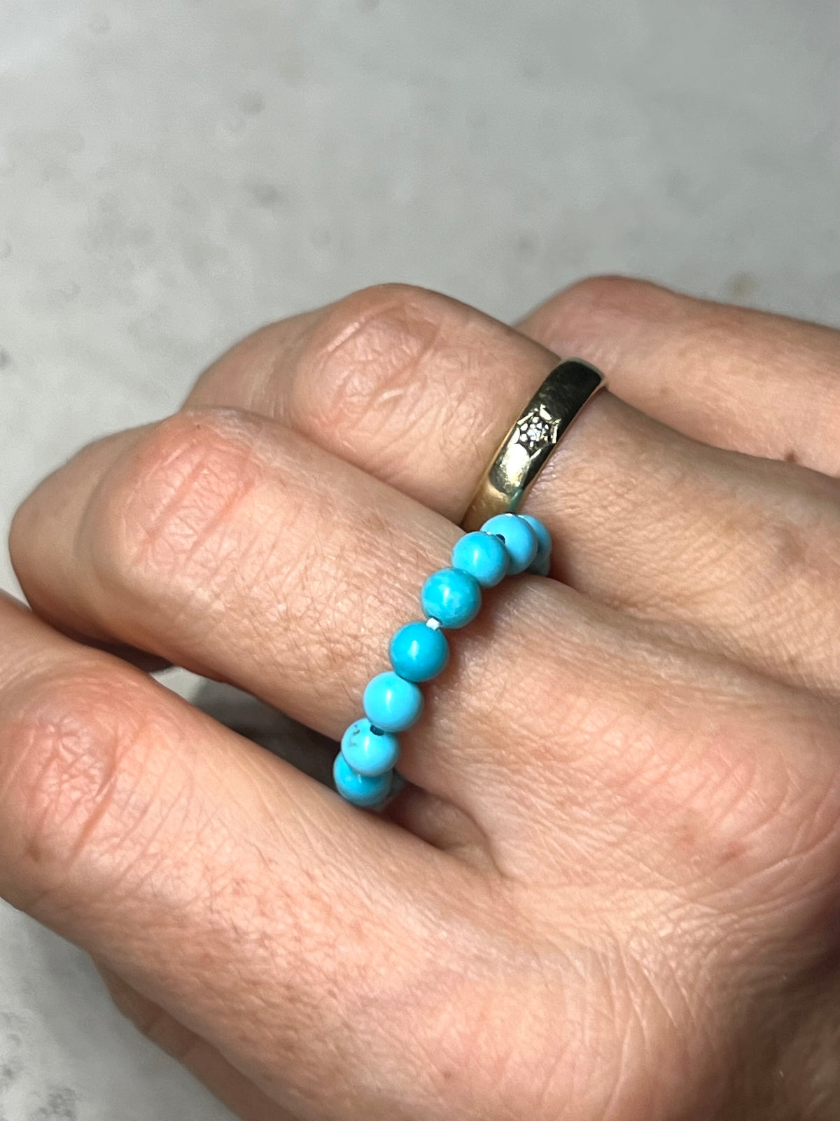 Howlith Perlen Ring